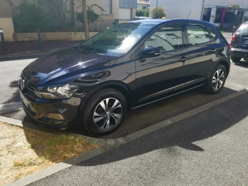 POLO V